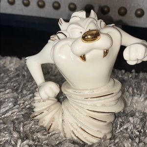 Taz lennox figurine
